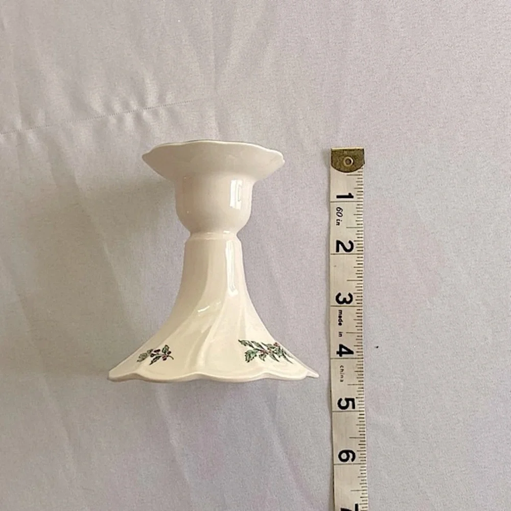 ⭐️ Vintage Nikko Ceramics white Christmas candle holders with Holly border - Picture 10 of 15